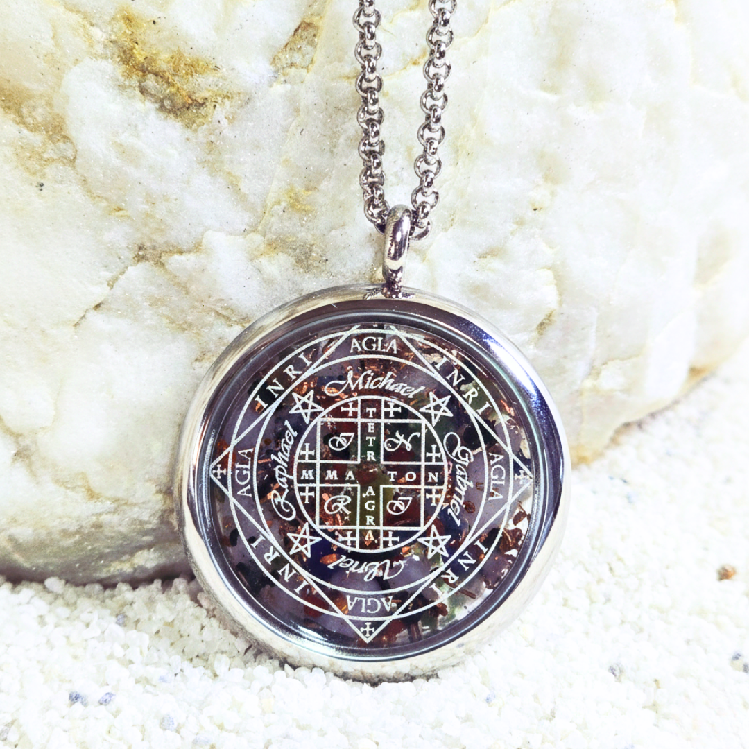 AGLA-INRI - Proteção e Poder Divino